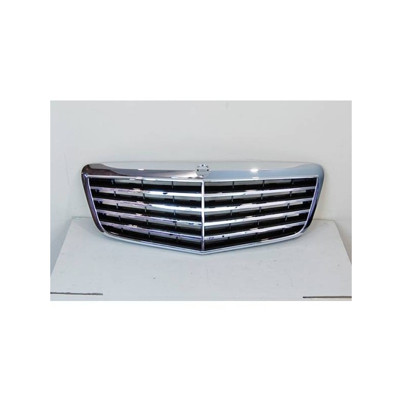 Parrilla Mercedes W211 07-09 Look AMG